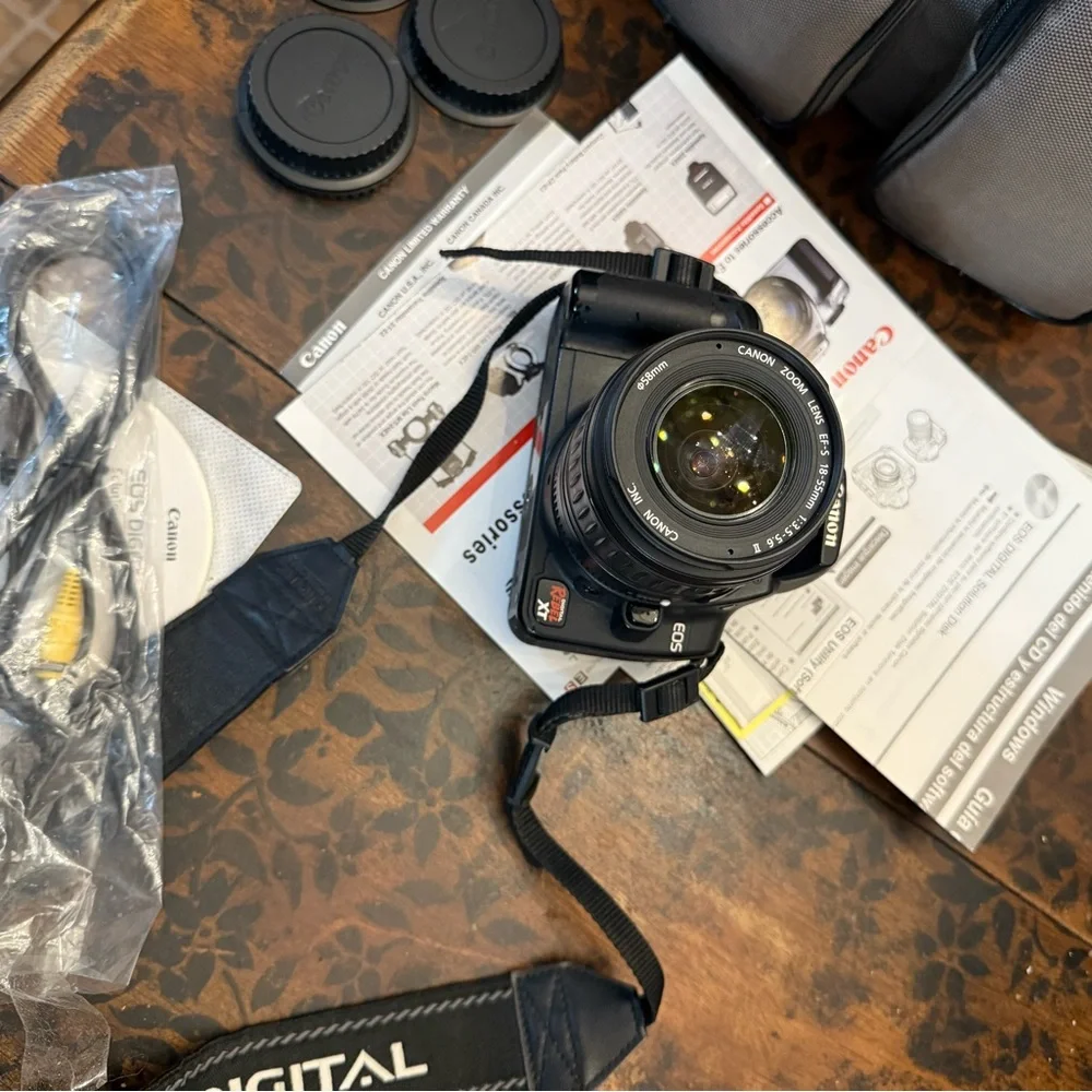 Digital Canon XT camera